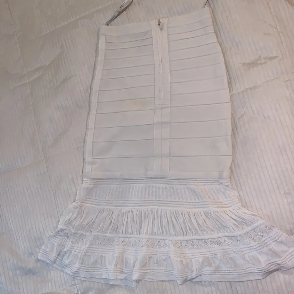 Herve Leger White Bandage Skirt with Flounce Lace Bottom ❤️ HL - Picture 5 of 5